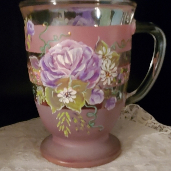Earthy Hand painted mug, large coffee cup with painted roses and daisies - Picture 5 of 12